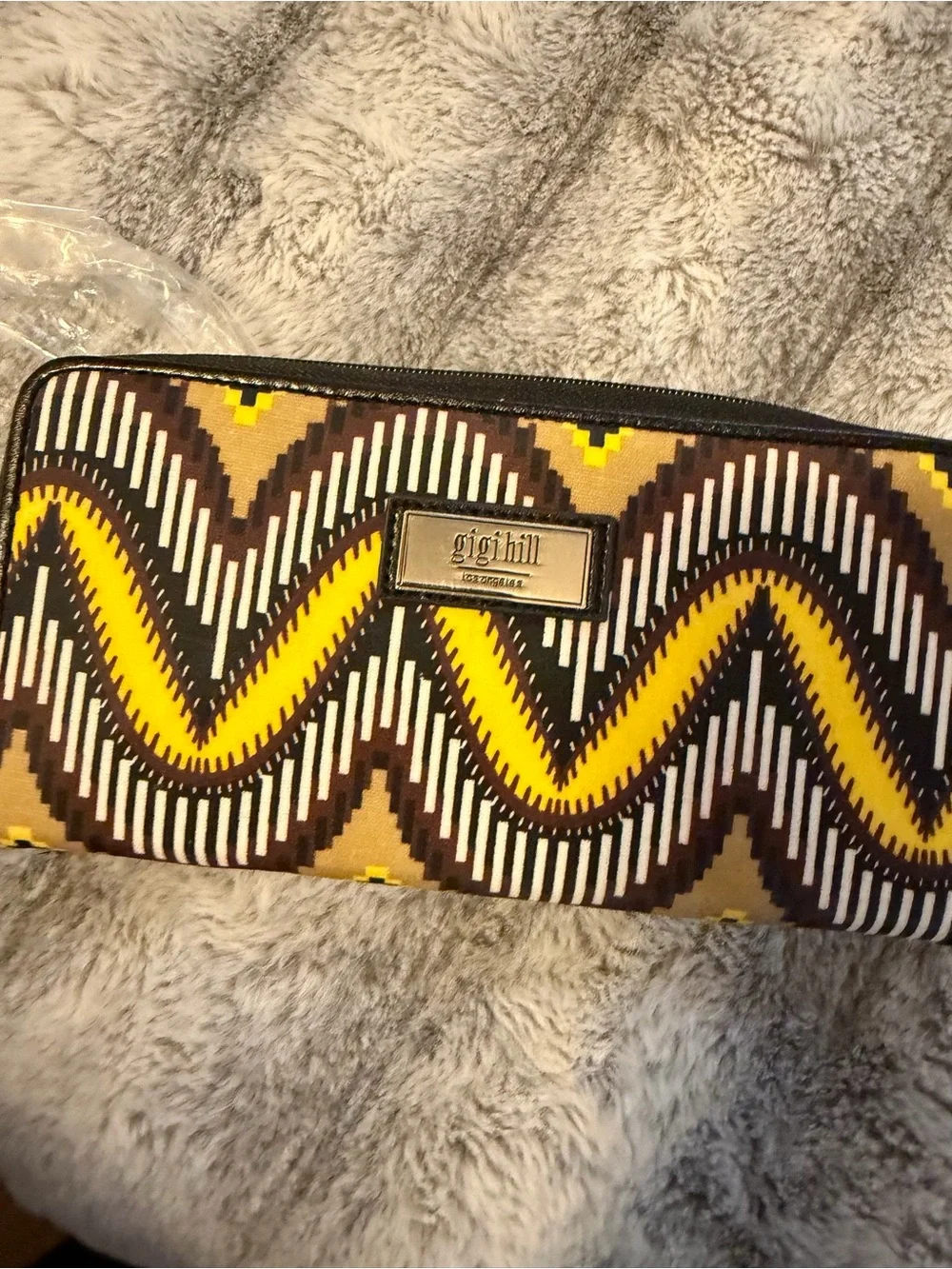 NWT Gigi Hill Geometric Print Zip Around Wallet Black Yellow